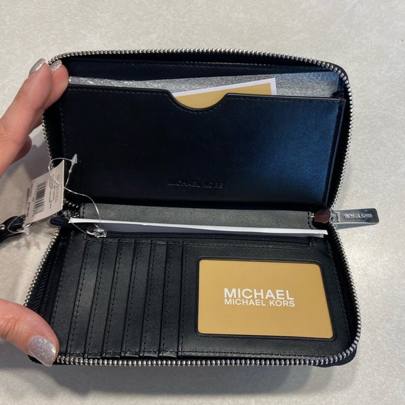 Michael Kors Jet Set Travel Continental Zip Leather Wallet Wristlet - Picture 8 of 9